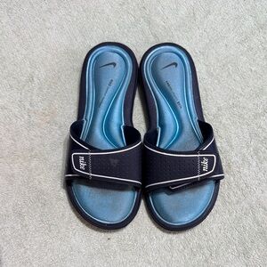 Nike Ultra Comfort Footbed Black and Teal Slide Sandals Size 7